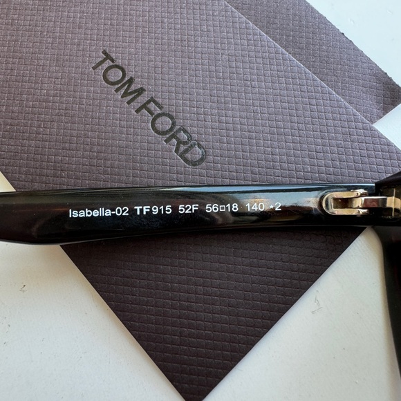 Tom Ford Eyewear Isabella 02 Cat-Eye Sunglasses - tortoise brown - Picture 5 of 16